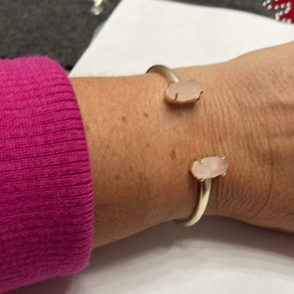 Kendra Scott Edie Rose Quartz Cuff - Picture 3 of 3